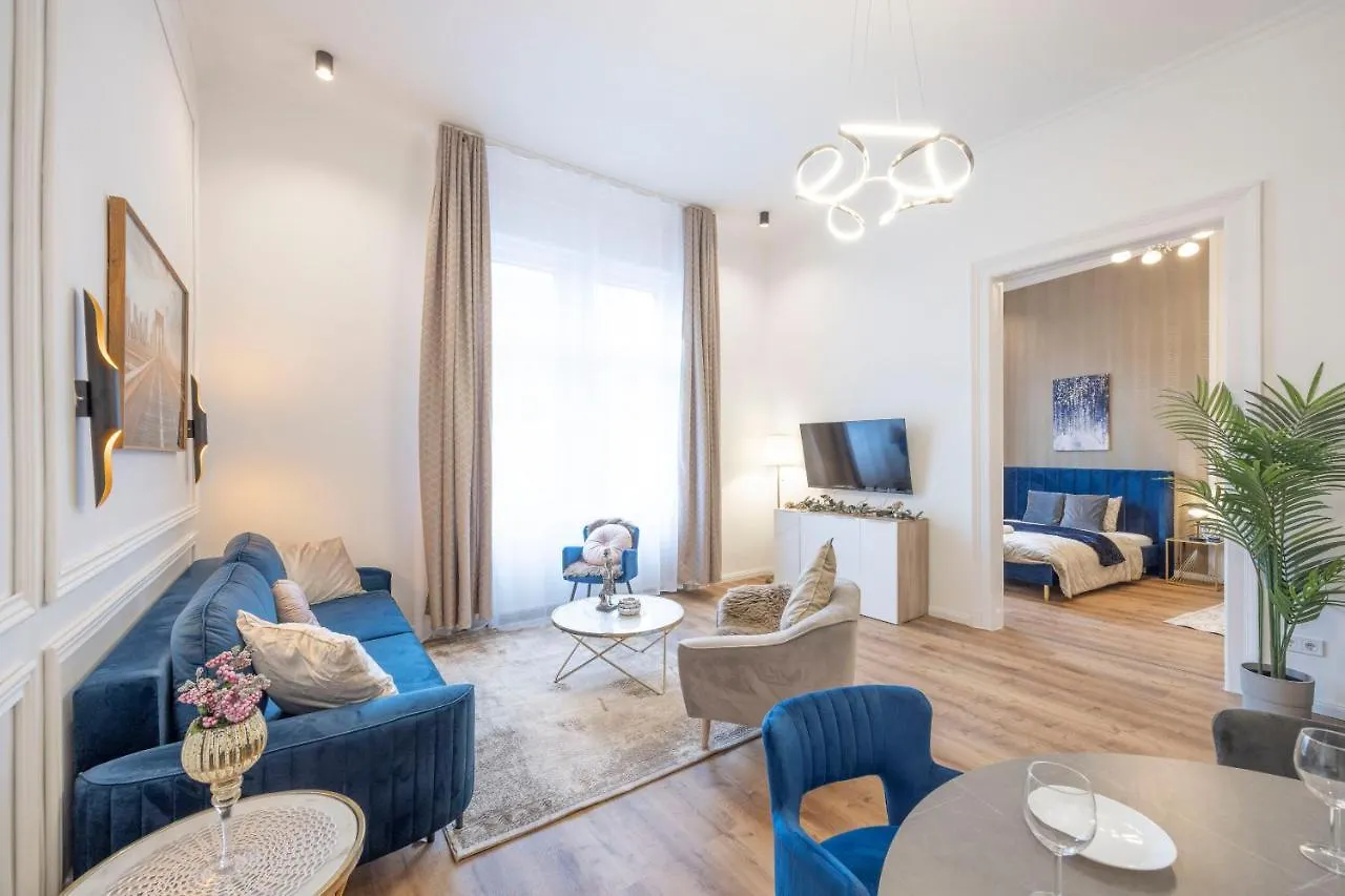 Apartment Luxurious Central Grand Home W/ 3Bedrm 2Bathrm Budapest